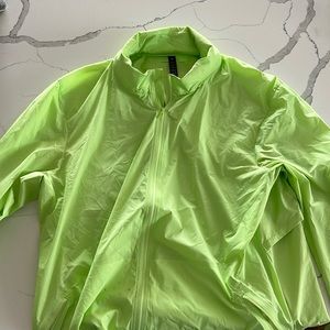 Lululemon large men’s full zip up neon jacket